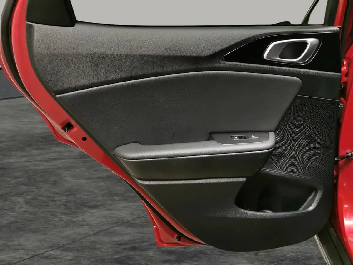 2021-kia-xceed-15-t-gdi-4-big-31