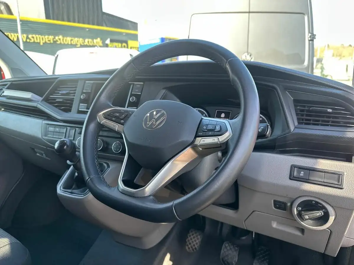 2024-volkswagen-transporter-big-23