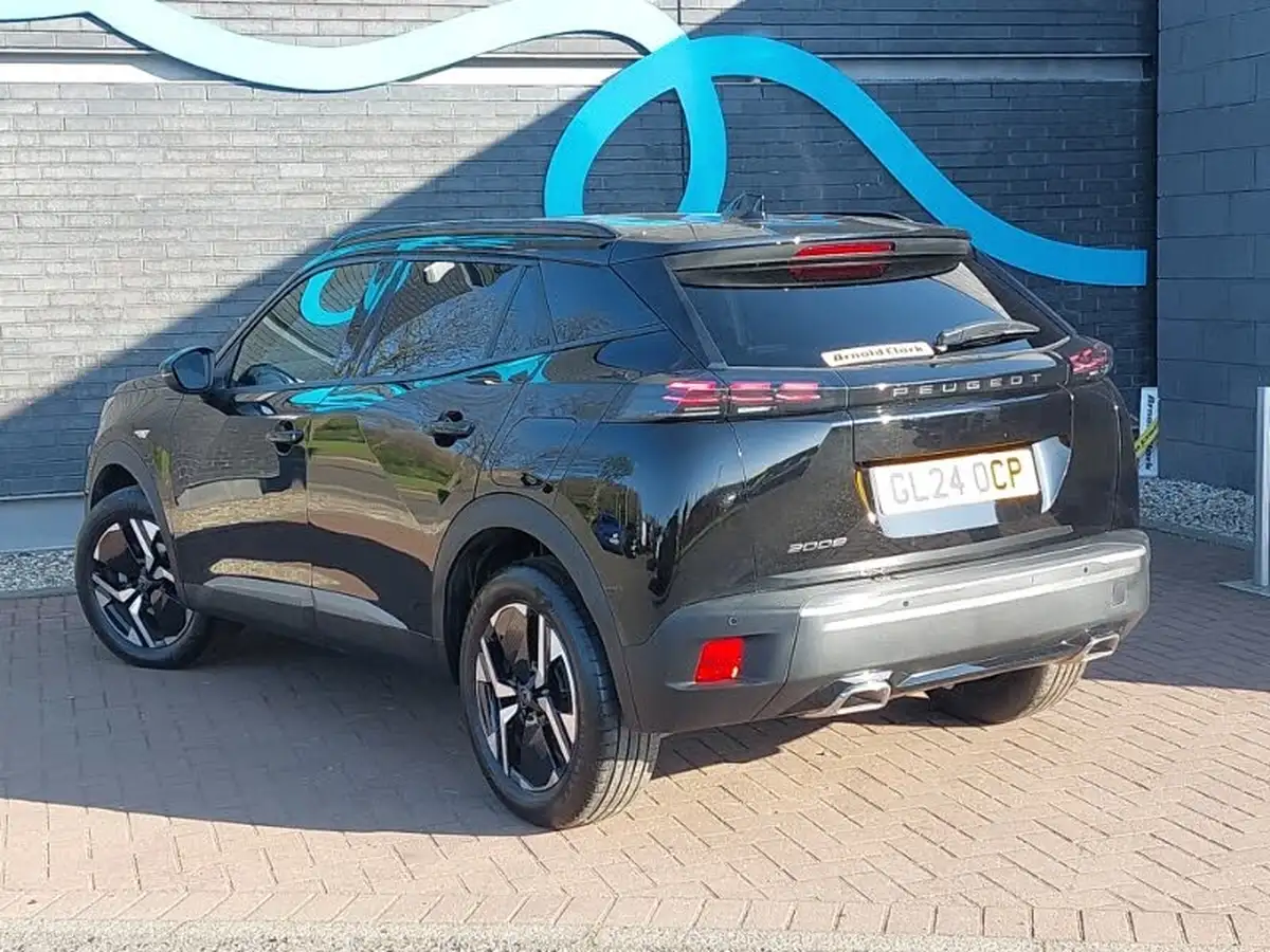 2024-peugeot-2008-suv-12-puretech-allure-130ps-eat8-big-1