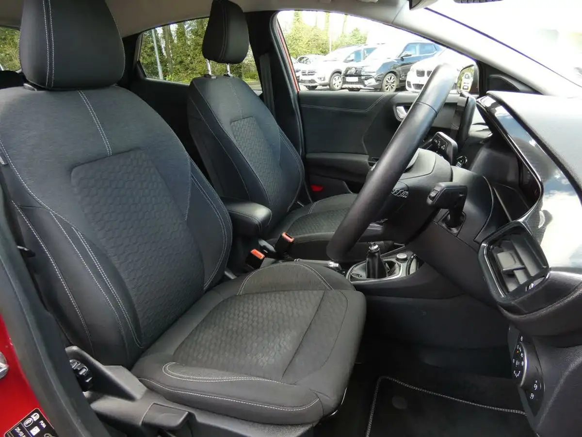 2020-ford-puma-suv-10-titanium-125ps-hybrid-mhev-big-13