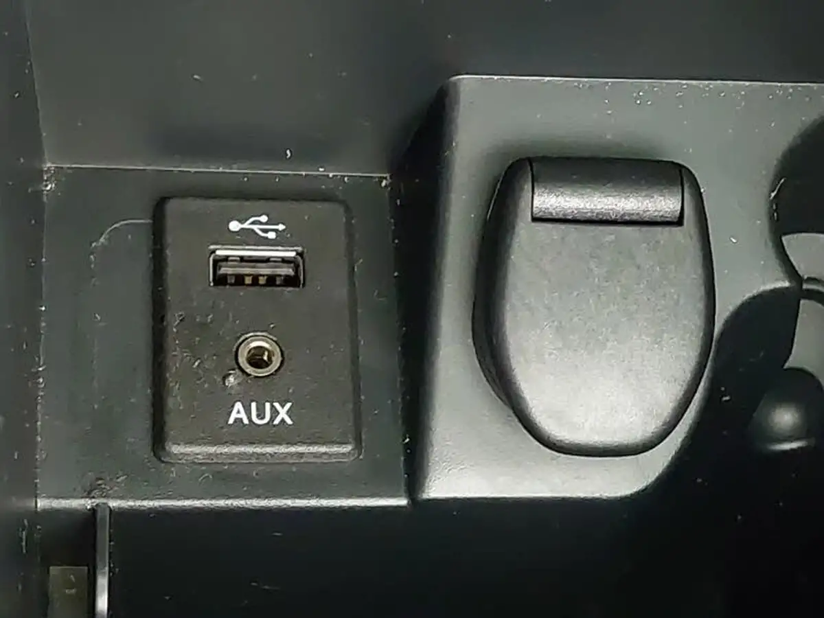 2018-nissan-qashqai-12-dig-t-n-connecta-big-17