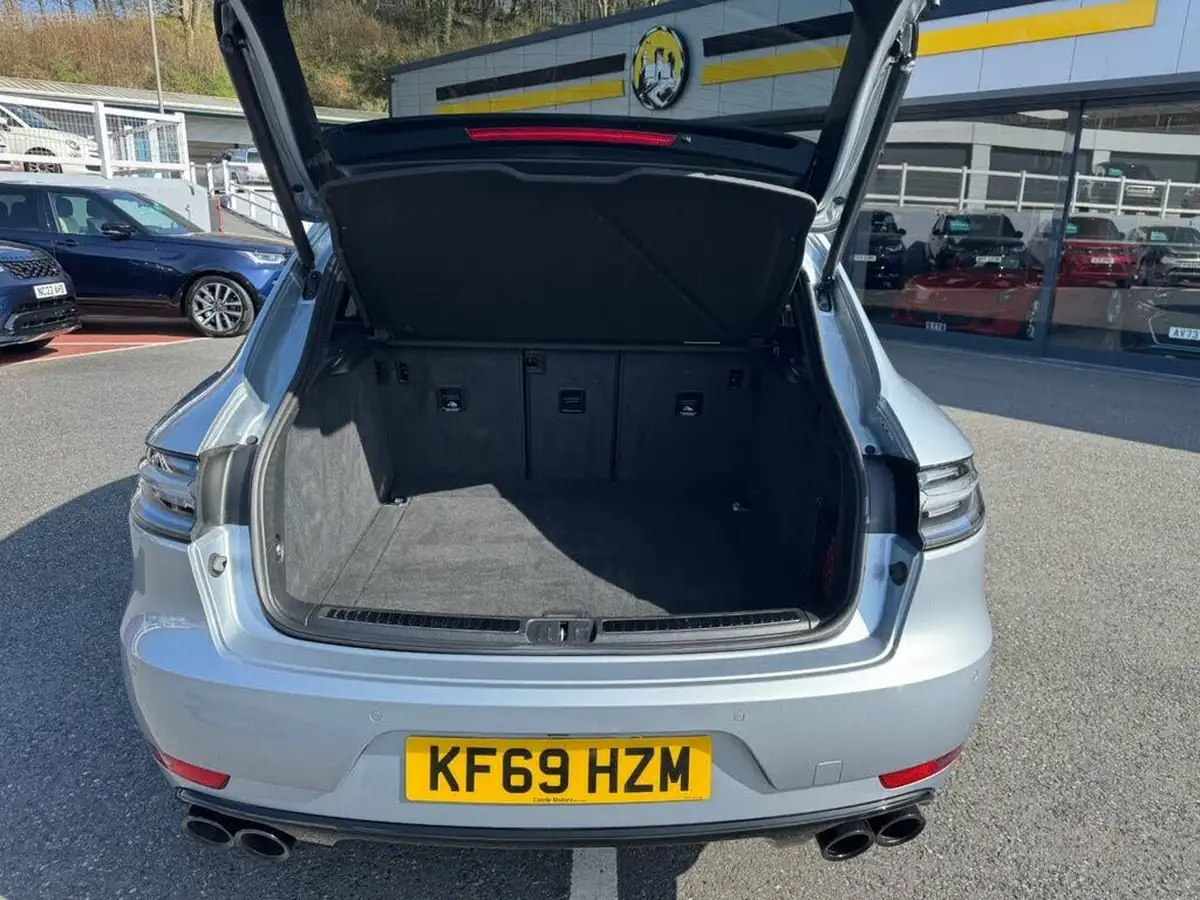 2019-porsche-macan-29-v6-turbo-big-15