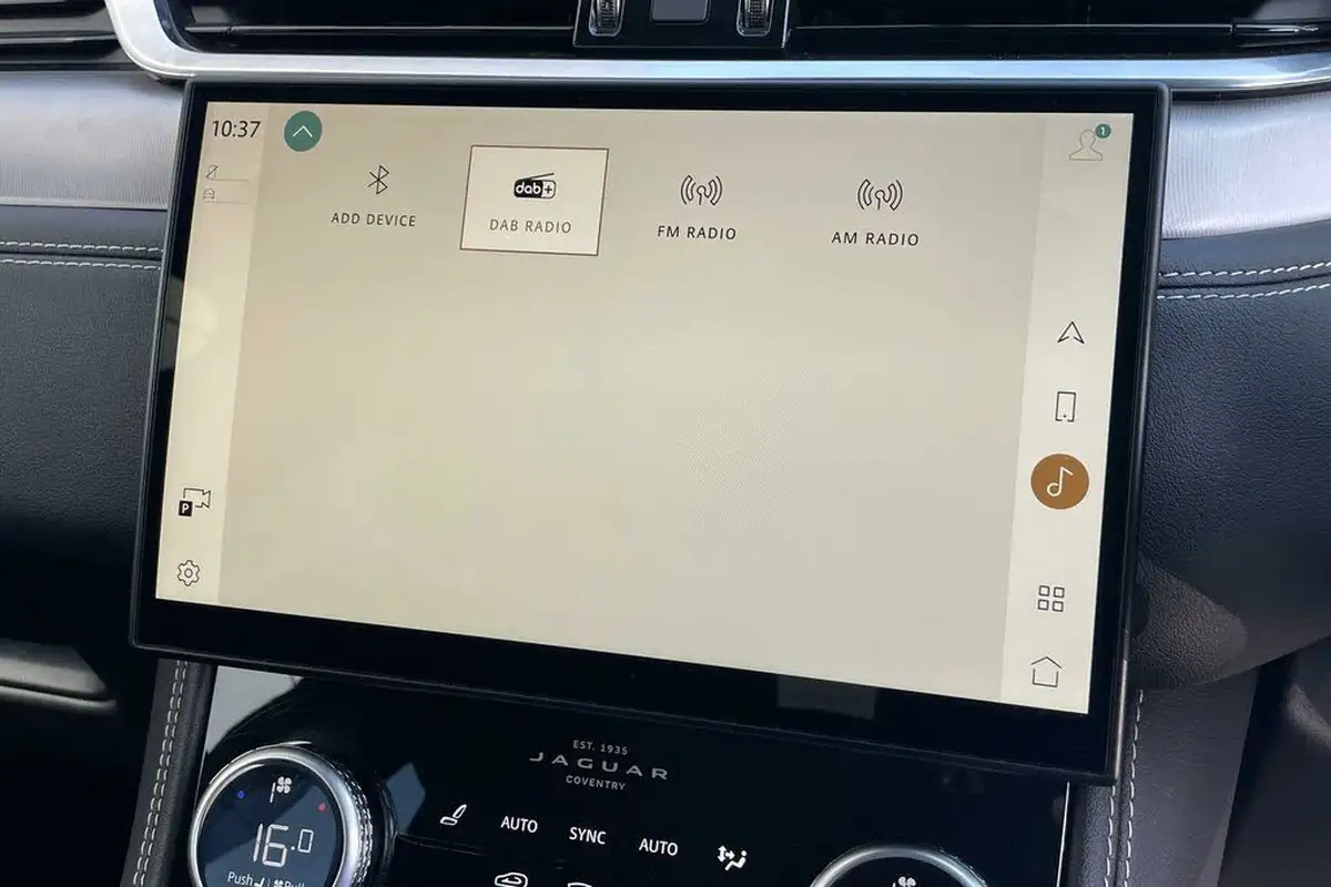 2023-jaguar-f-pace-20-d200-r-dynamic-se-black-big-45