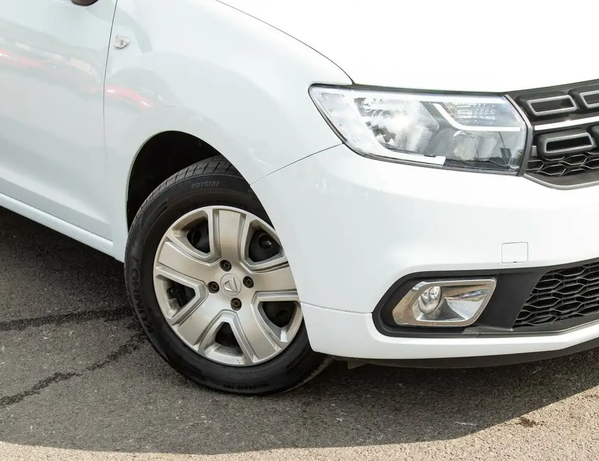 2019-dacia-sandero-09-tce-comfort-ss-big-1
