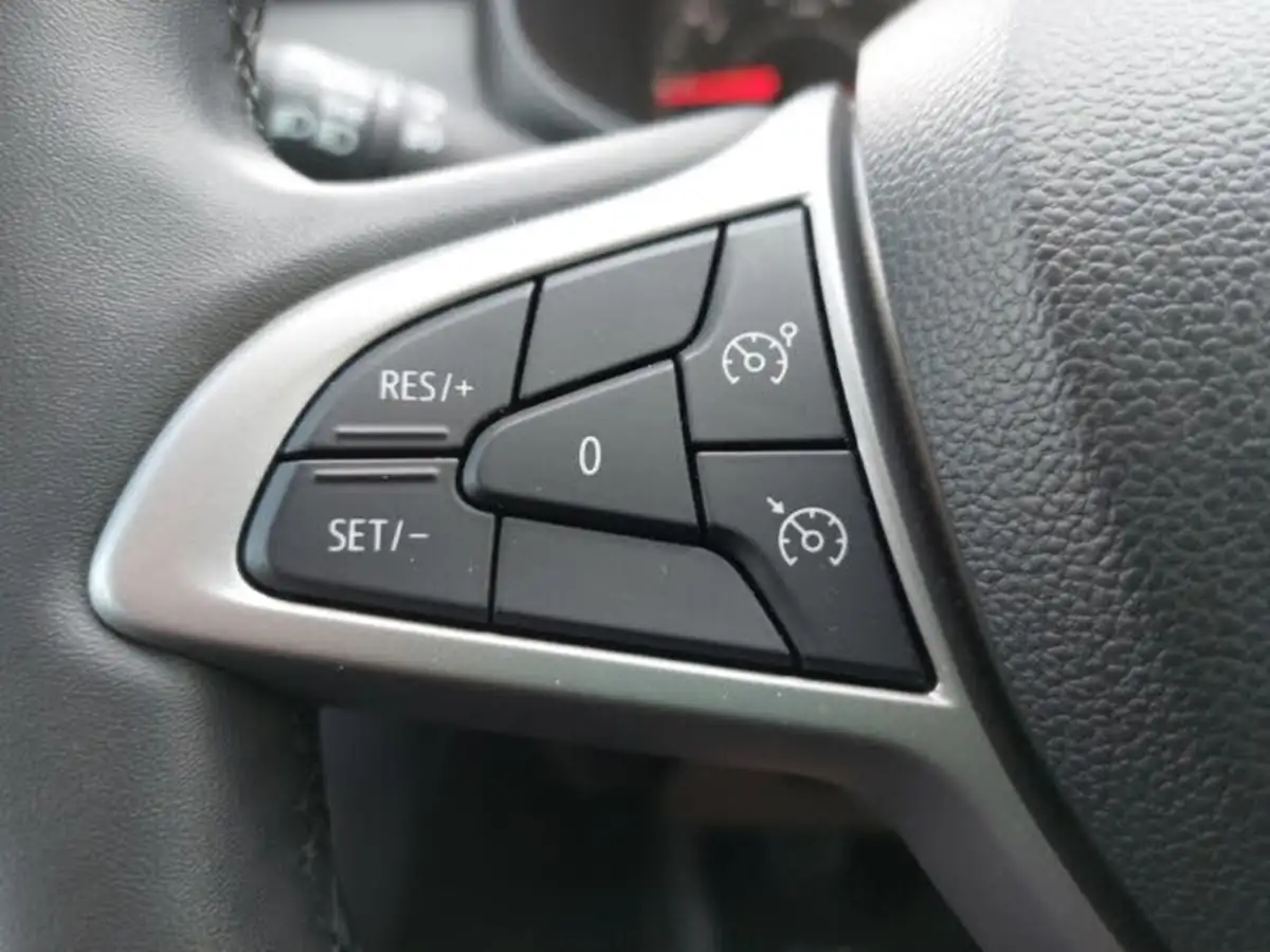 2024-dacia-sandero-stepway-10-tce-extreme-90bhp-big-18