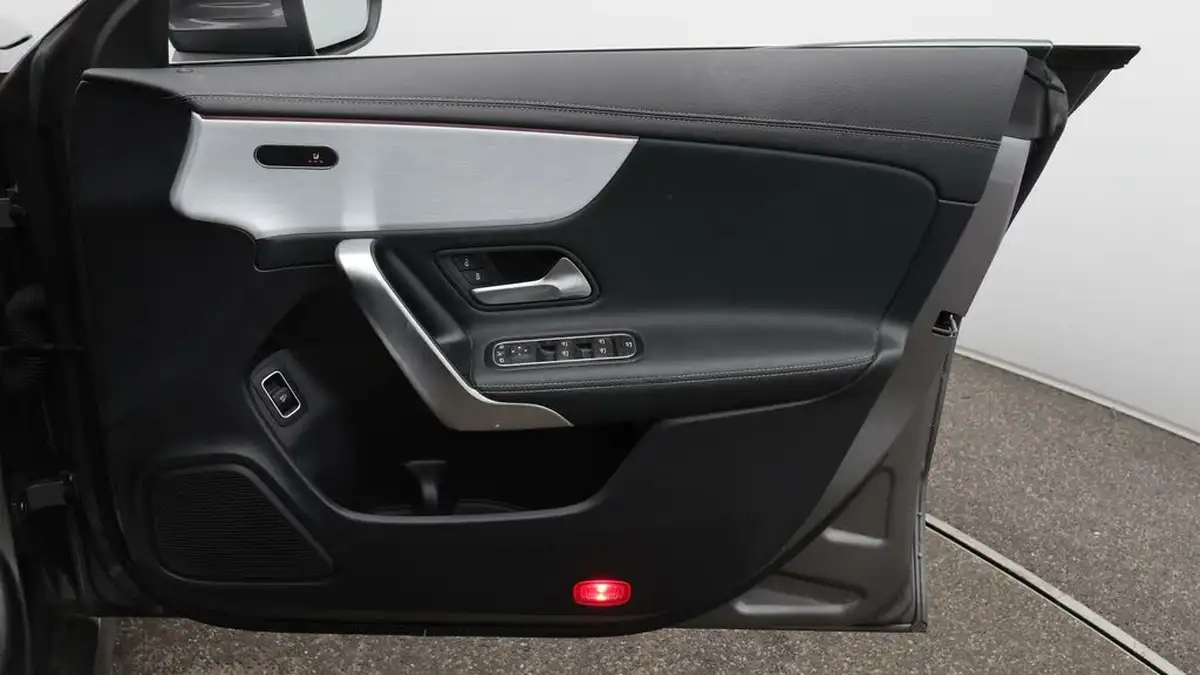 2022-mercedes-benz-cla-13-cla-180-amg-line-premium-plus-coupe-4d-big-15