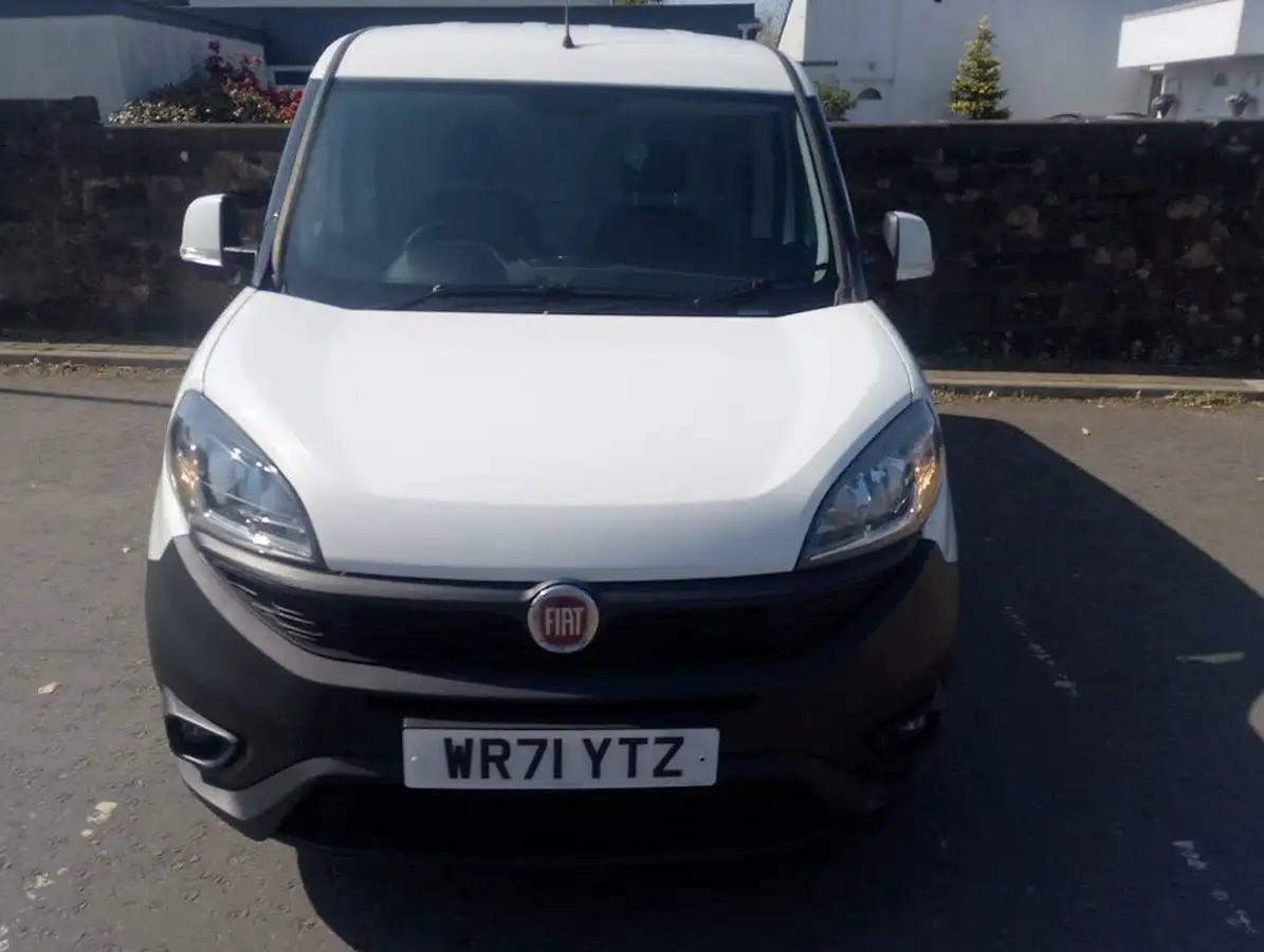 2021-fiat-doblo-cargo-16td-l2h1-maxi-tecnico-105bhpeu6dt-panel-van-big-1