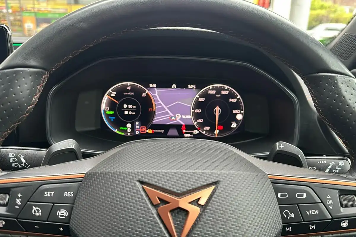 2024-cupra-formentor-14-e-hybrid-v2-big-18