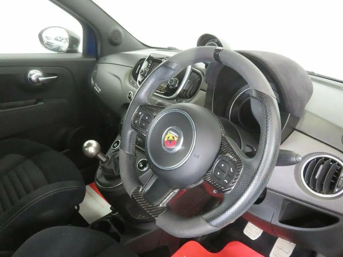 2016-abarth-595-14-tjet-competizione-big-37