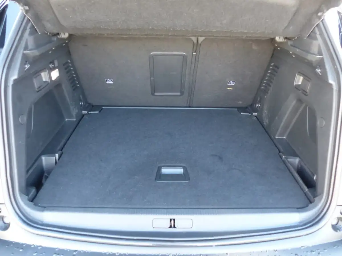 2019-peugeot-3008-suv-12-puretech-gt-line-big-21