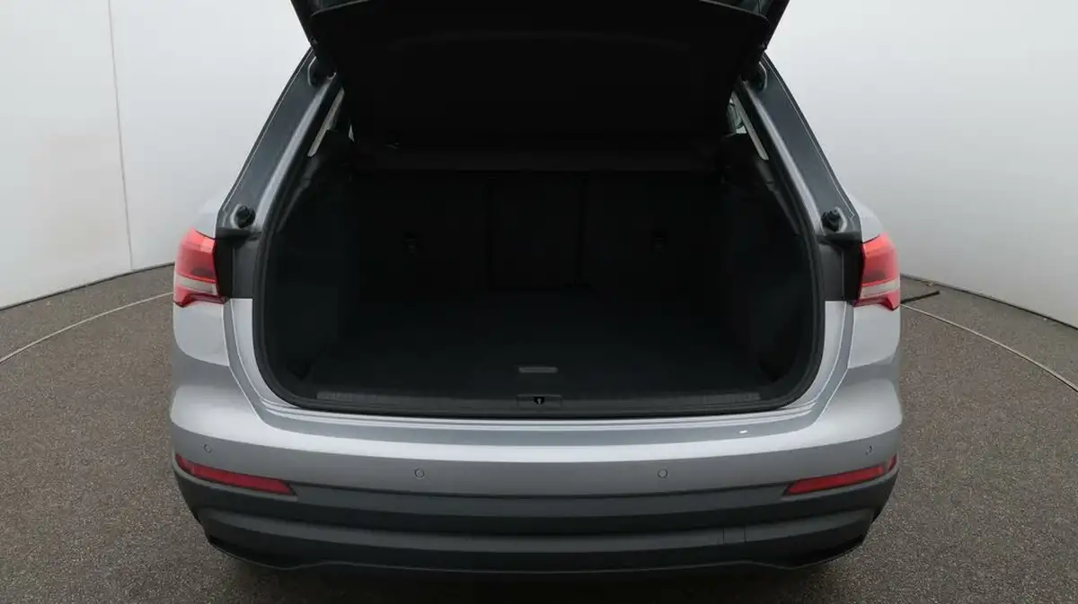 2022-audi-q3-15-35-tfsi-technik-cod-s-tronic-big-17