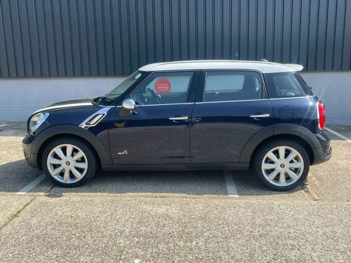 2010-mini-countryman-16-cooper-s-190bhp-all4-big-3