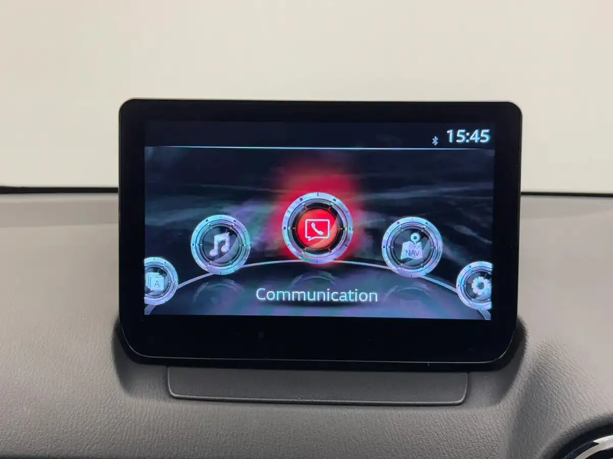 2024-mazda-mazda2-15-skyactiv-g-exclusive-line-big-25