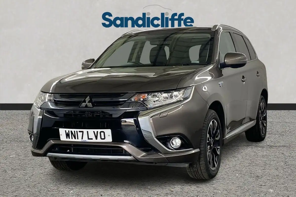2017-mitsubishi-outlander-20-4hs-phev-5st-big-7