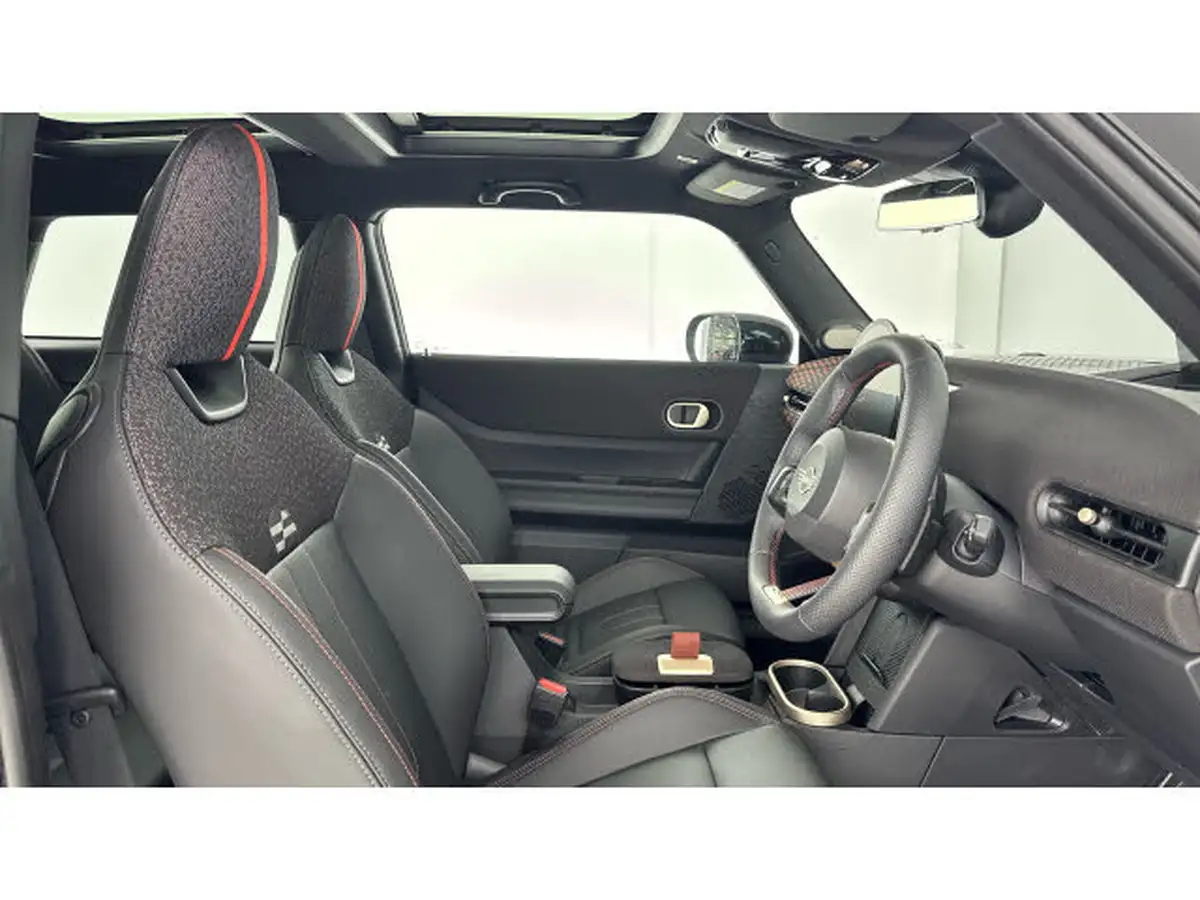 2024-mini-cooper-15-cooper-c-sport-3d-big-10