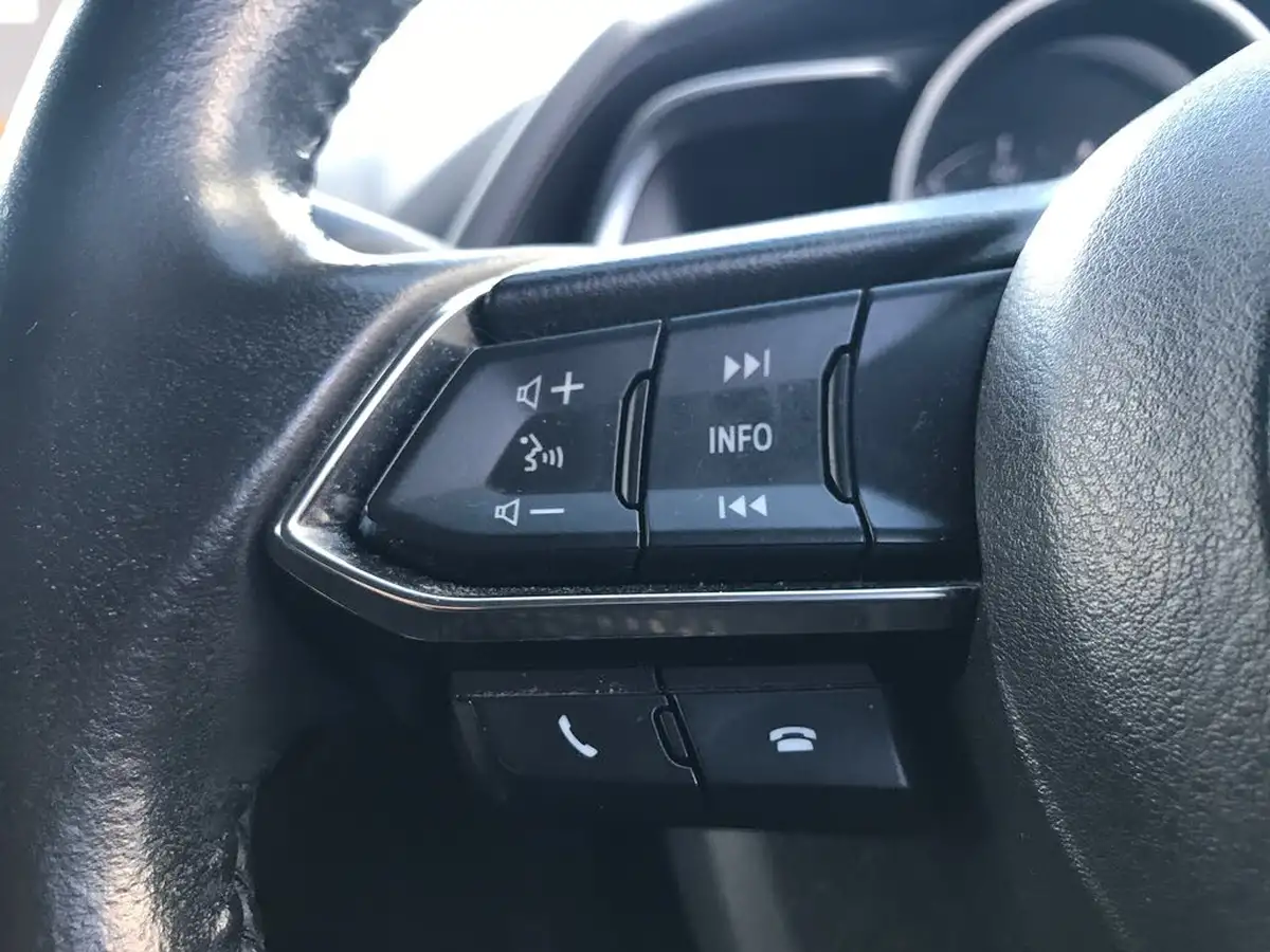 2019-mazda-mazda2-15-sport-nav-big-17