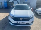2021-dacia-sandero-10-sce-essential-small-1