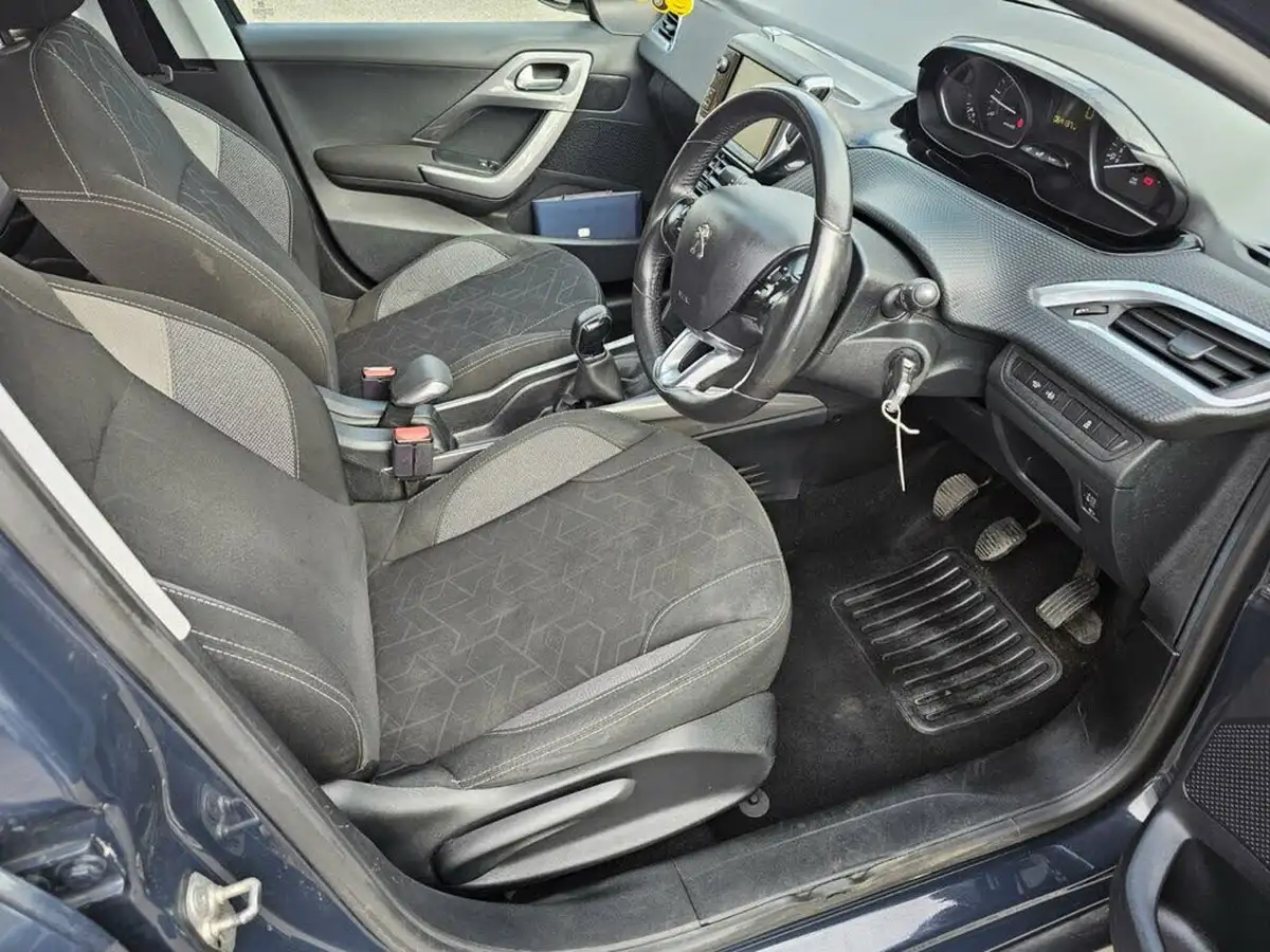 2017-peugeot-2008-suv-16bluehdi-active-75bhp-big-11