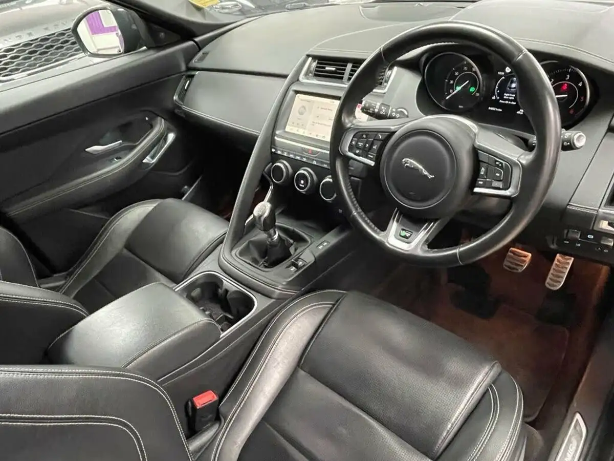 2018-jaguar-e-pace-20-i4d-r-dynamic-s-150ps-big-18