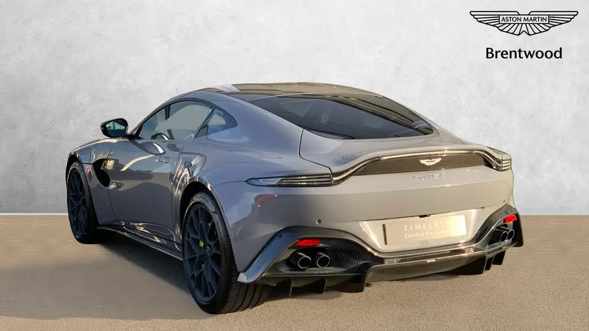 2020-aston-martin-vantage-40-v8-vantage-amr-hero-big-1