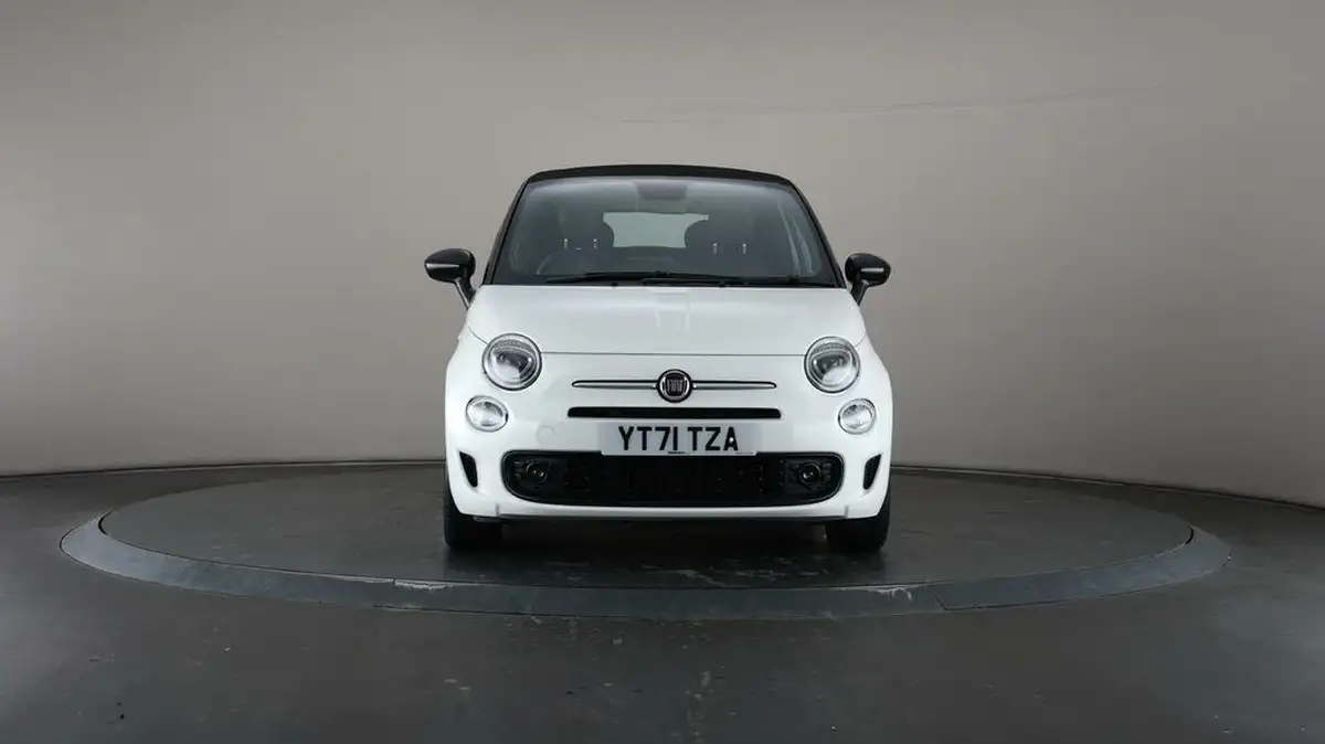2021-fiat-500c-10-hey-google-big-39