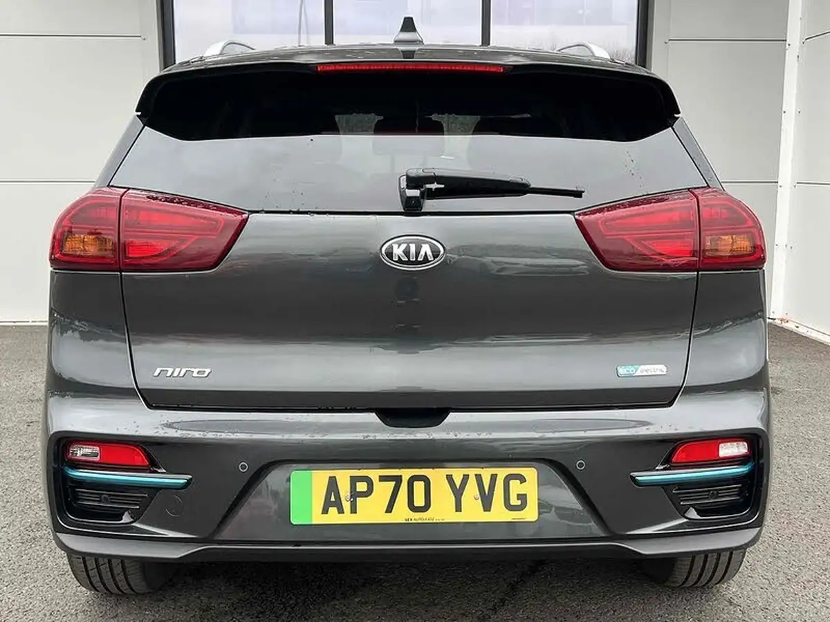 2021-kia-e-niro-ev-4-big-2