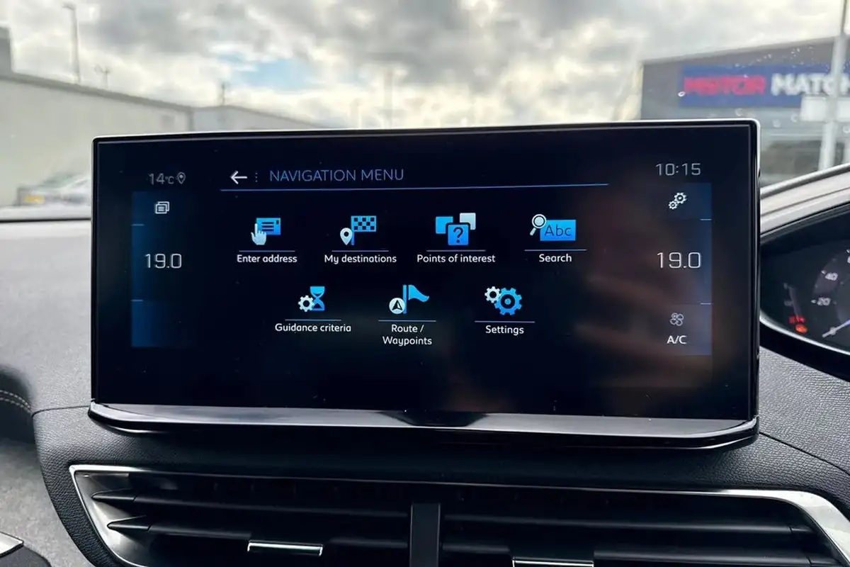 2022-peugeot-3008-suv-12-puretech-gt-premium-big-51