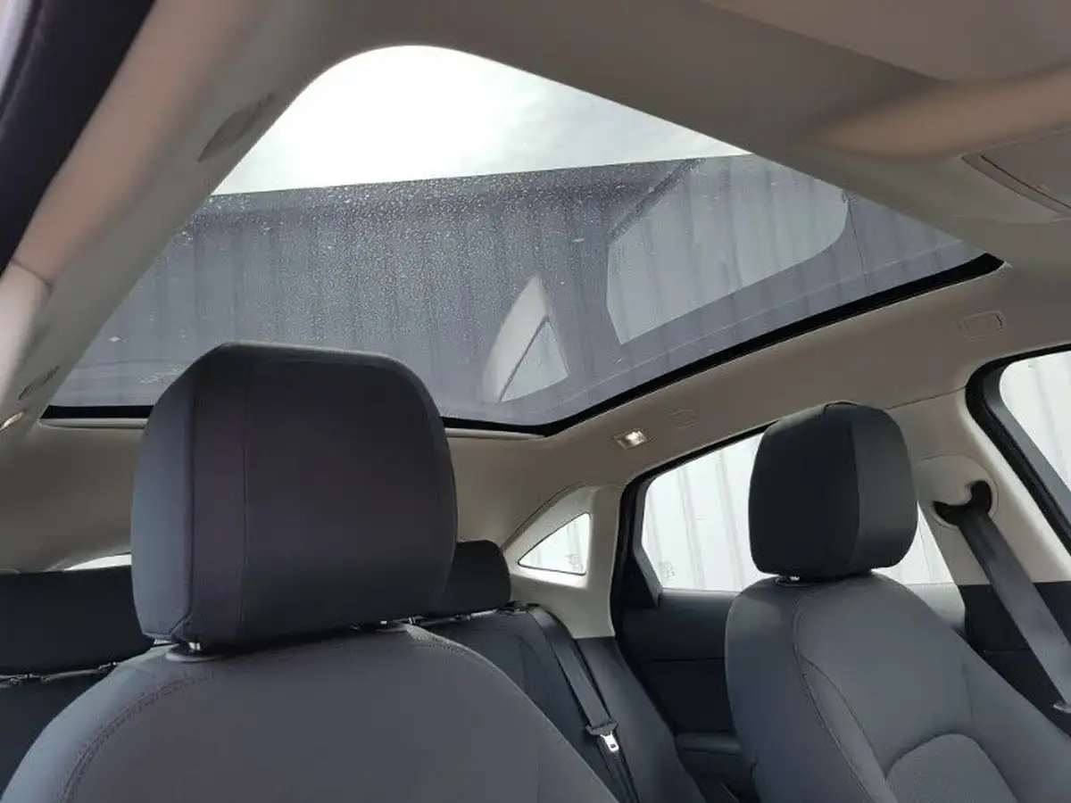 2018-jaguar-e-pace-20-i4d-150ps-big-16