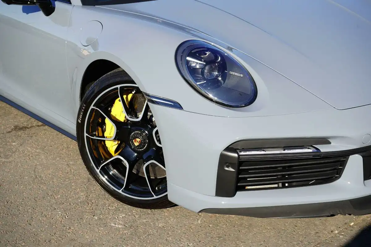 2023-porsche-911-38-turbo-s-awd-turbo-coupe-big-24