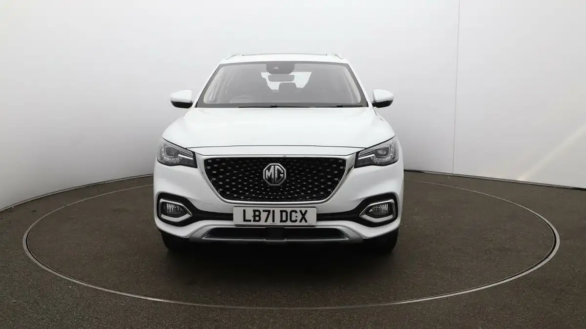 2022-mg-hs-15t-gdi-exclusive-162ps-big-33