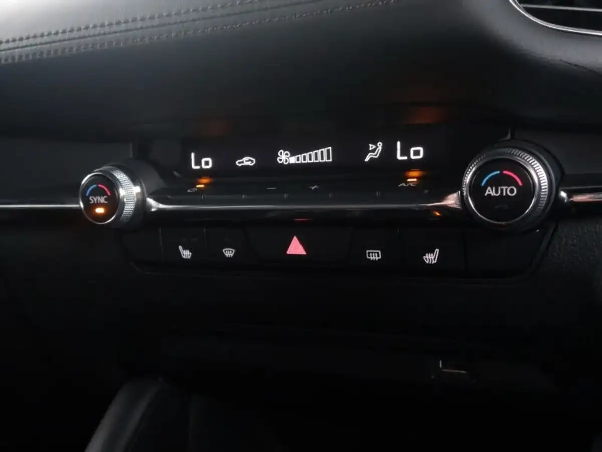 2021-mazda-mazda3-20-se-l-lux-122ps-hatchback-5d-auto-big-15