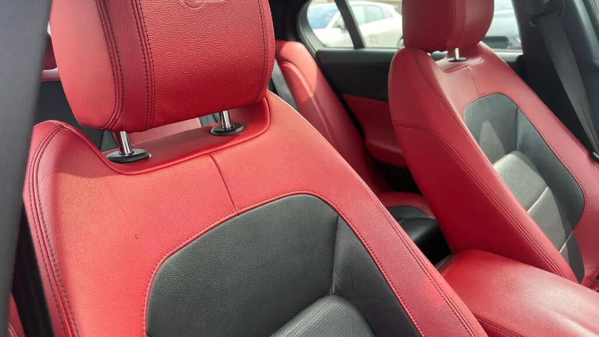 2015-jaguar-xe-30-s-big-18