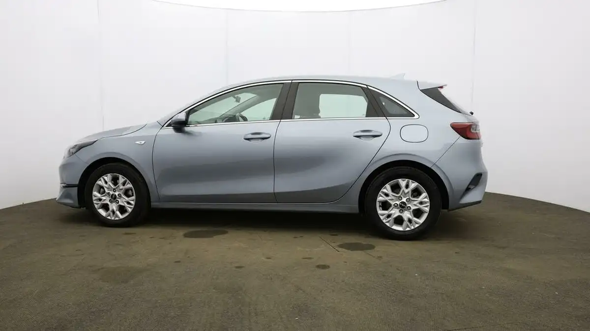 2023-kia-ceed-15-t-gdi-2-158bhp-non-adap-hatchback-big-66