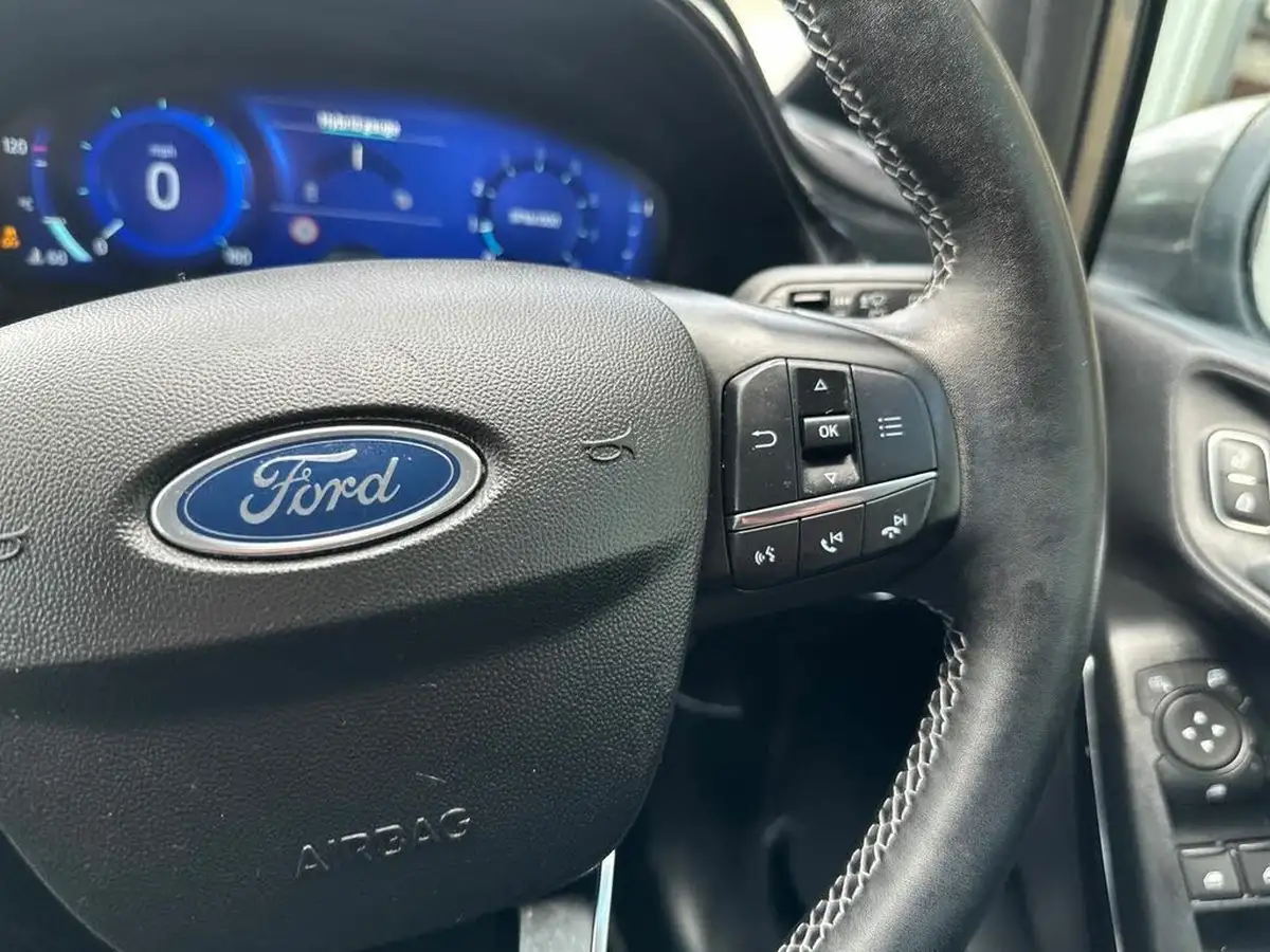 2023-ford-fiesta-10t-titanium-x-125ps-hybrid-mhev-big-26
