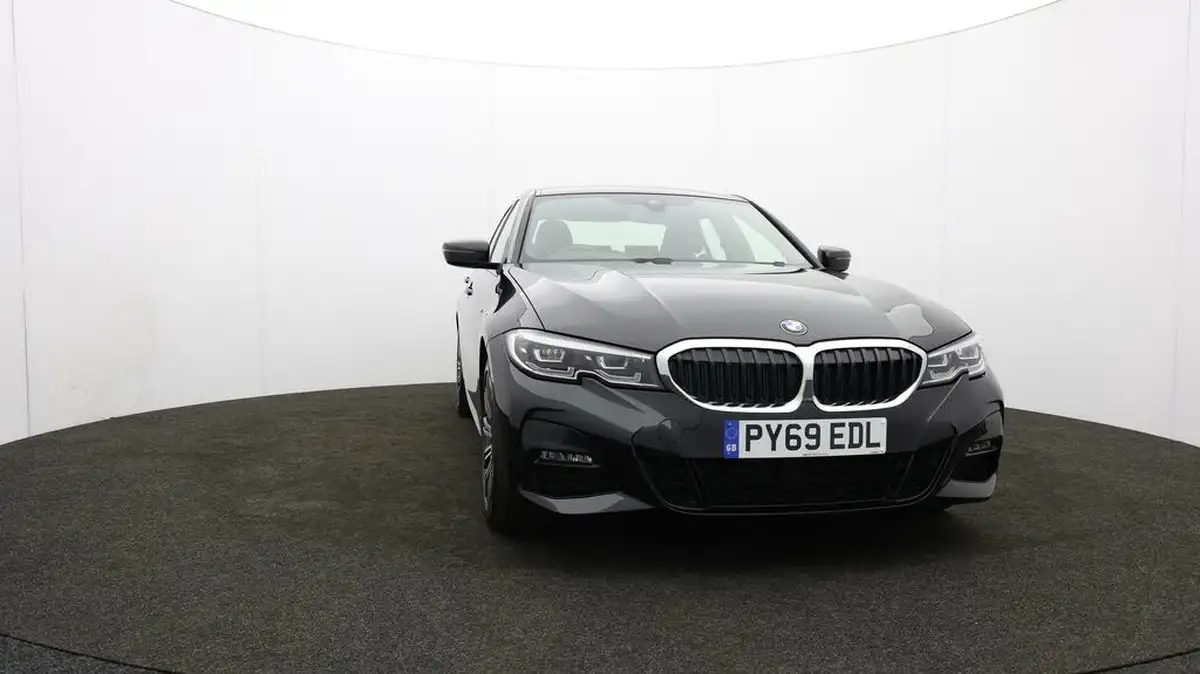 2019-bmw-3-series-20-330e-m-sport-plus-pack-big-53