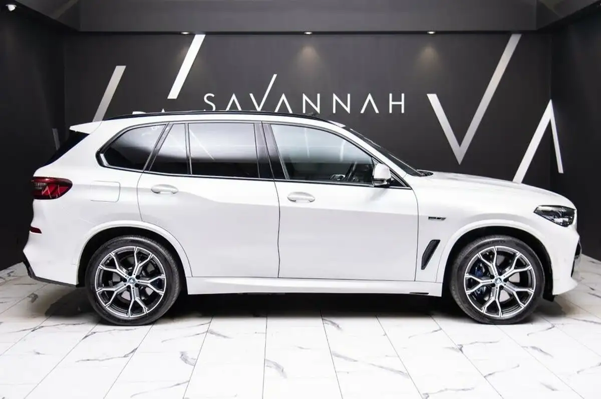 2022-bmw-x5-30-xdrive-45e-m-sport-394bhp-big-16