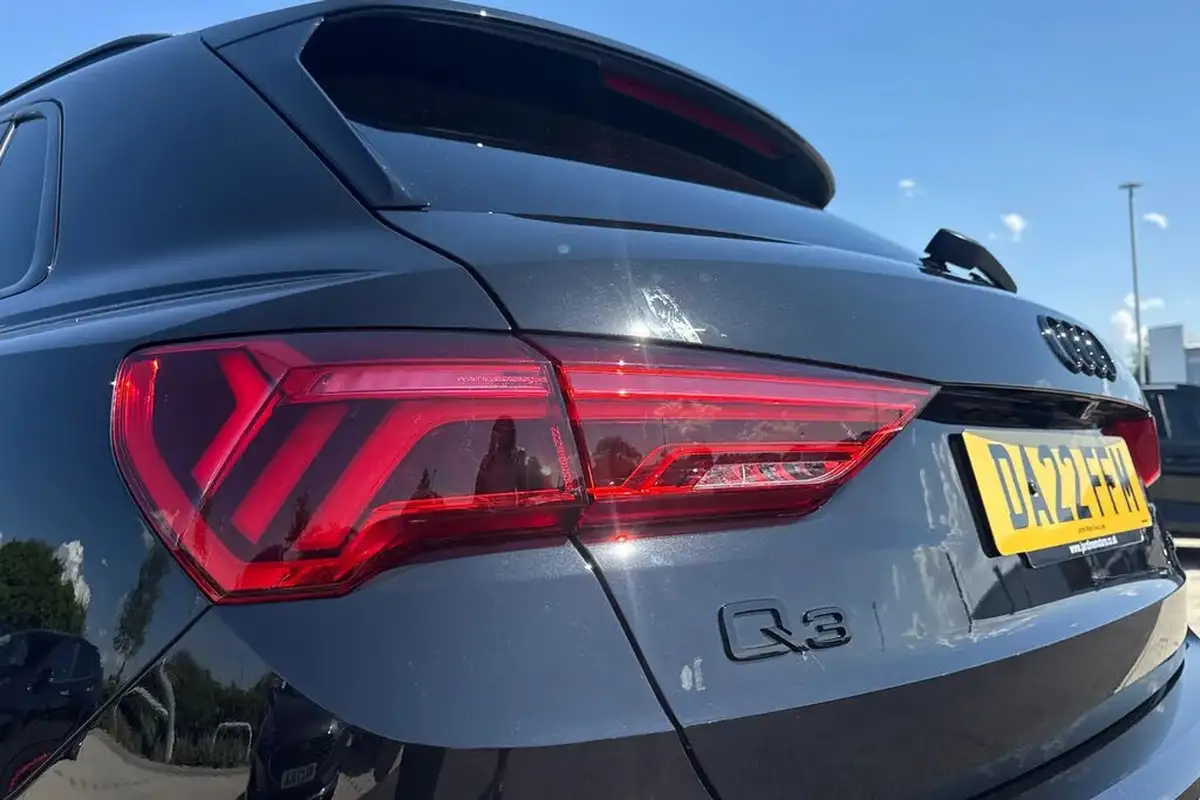 2022-audi-q3-15-35-tfsi-black-edition-cod-station-wagon-big-7