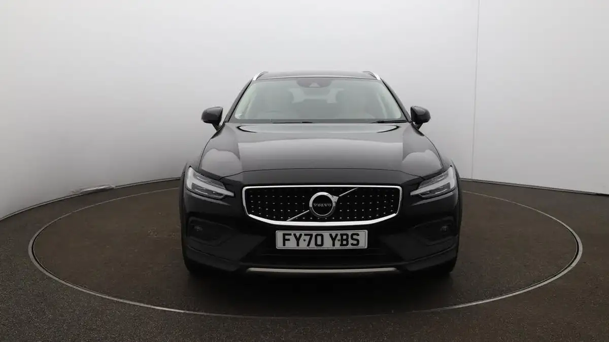 2020-volvo-v60-20td-d4-cross-country-plus-big-31