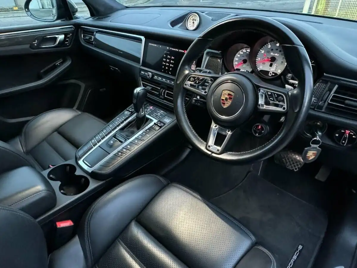 2019-porsche-macan-29-v6-turbo-big-11