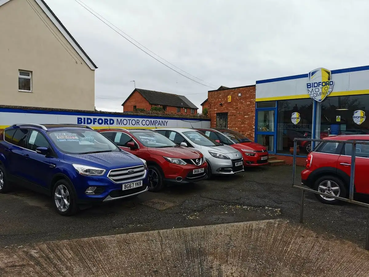 2016-hyundai-i20-12-se-hatchback-5d-big-31