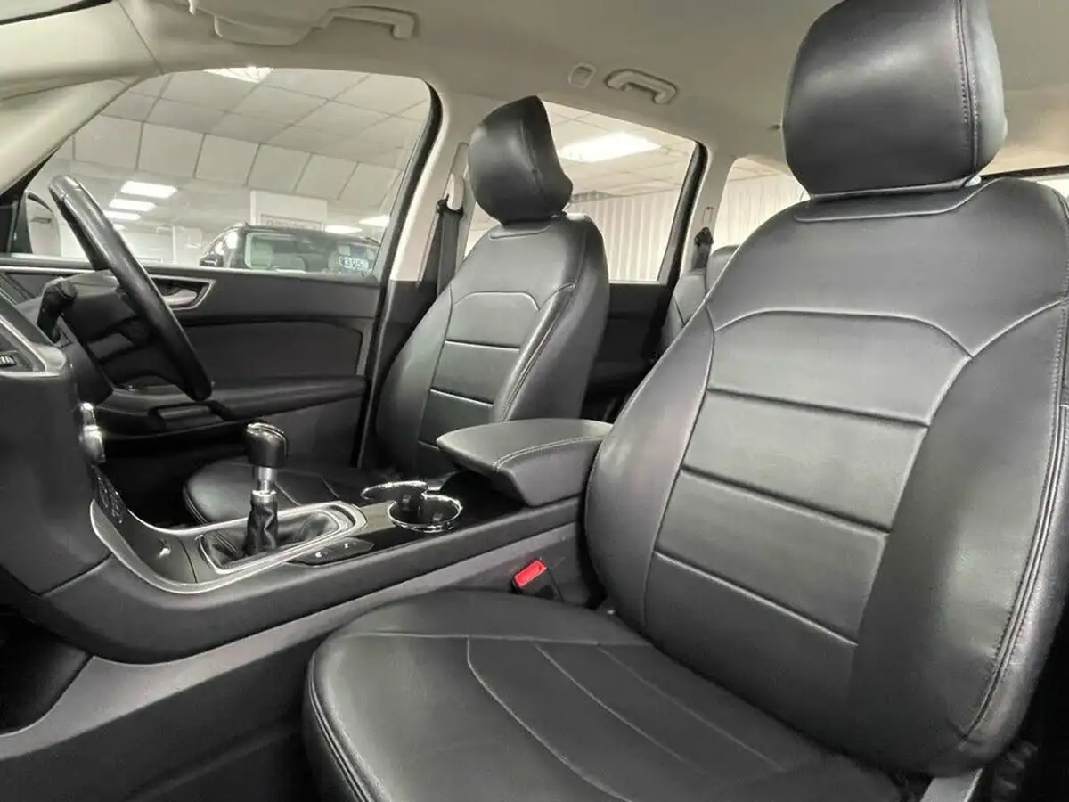 2021-ford-galaxy-20-zetec-big-31