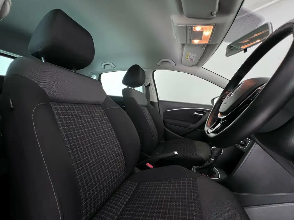 2016-volkswagen-polo-big-11