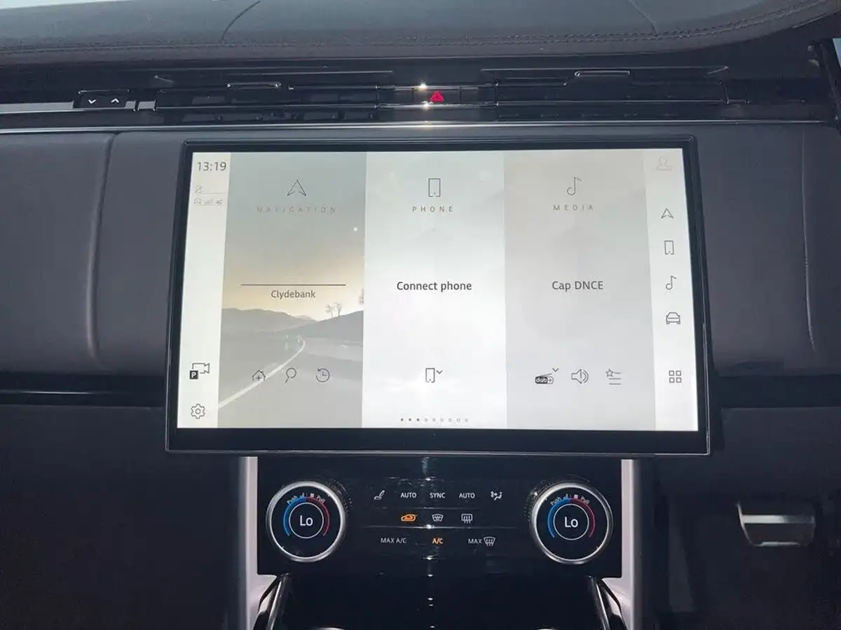 2023-land-rover-range-rover-30-d350-se-big-15