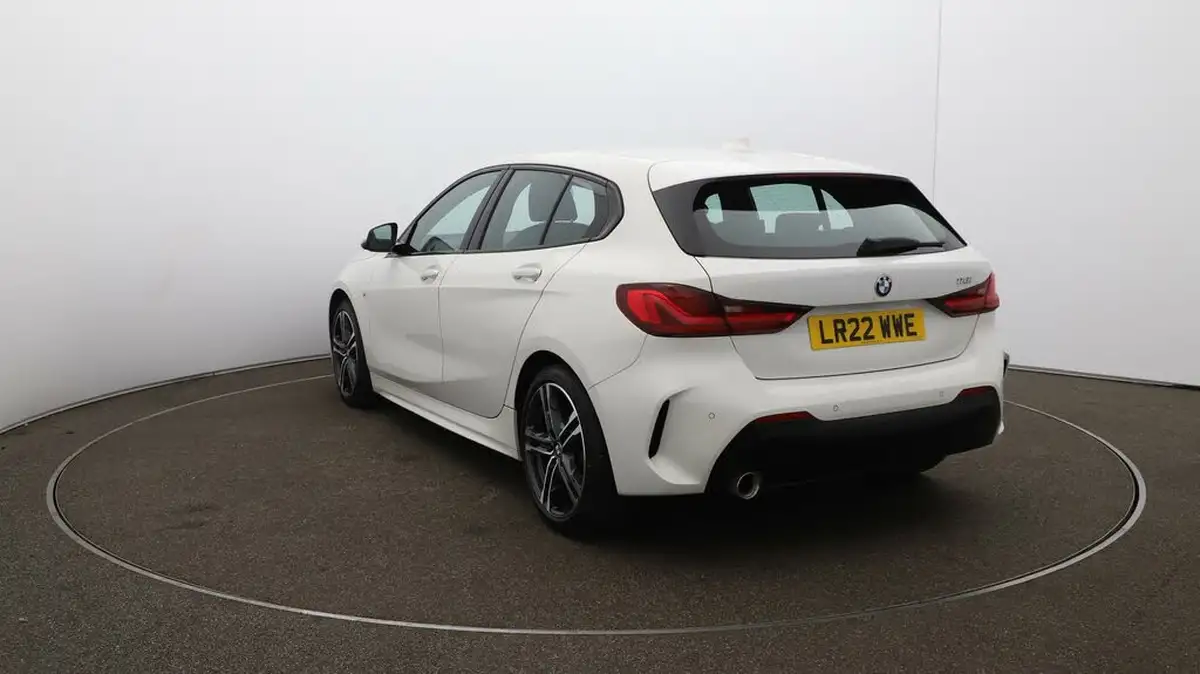 2022-bmw-1-series-15-118i-m-sport-lcp-dct-big-61