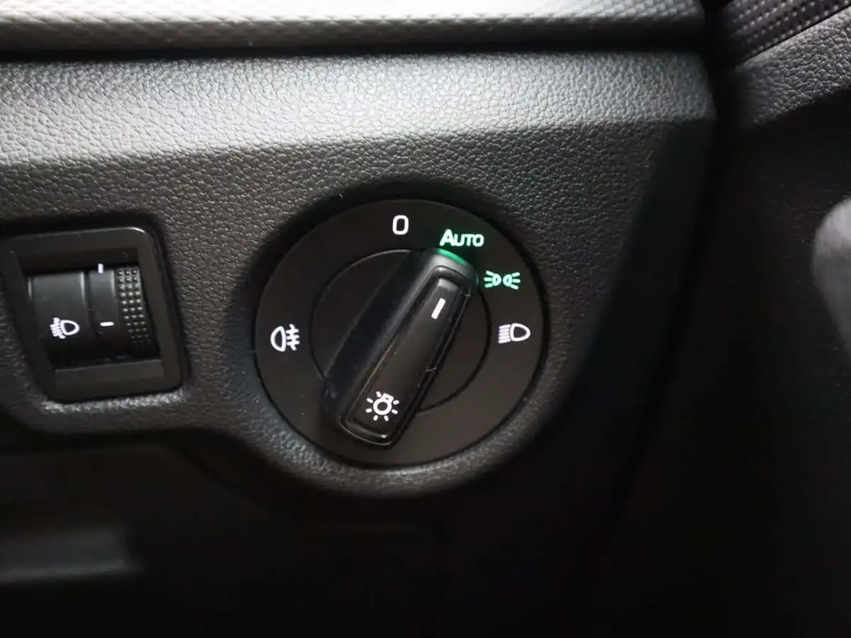 2023-skoda-scala-10-tsi-s-big-34