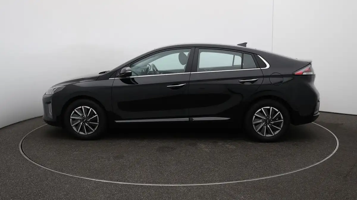 2022-hyundai-ioniq-e-premium-electric-big-58