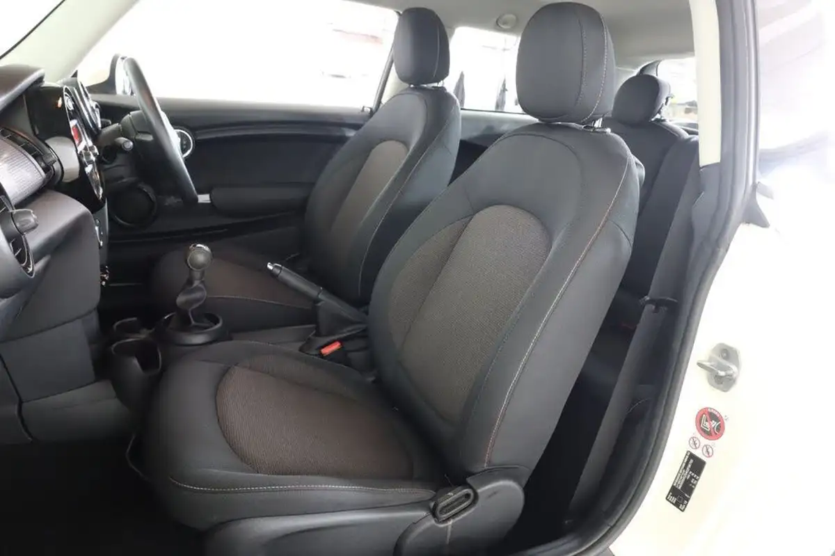 2016-mini-cooper-15-cooper-ss-hatchback-3d-big-14