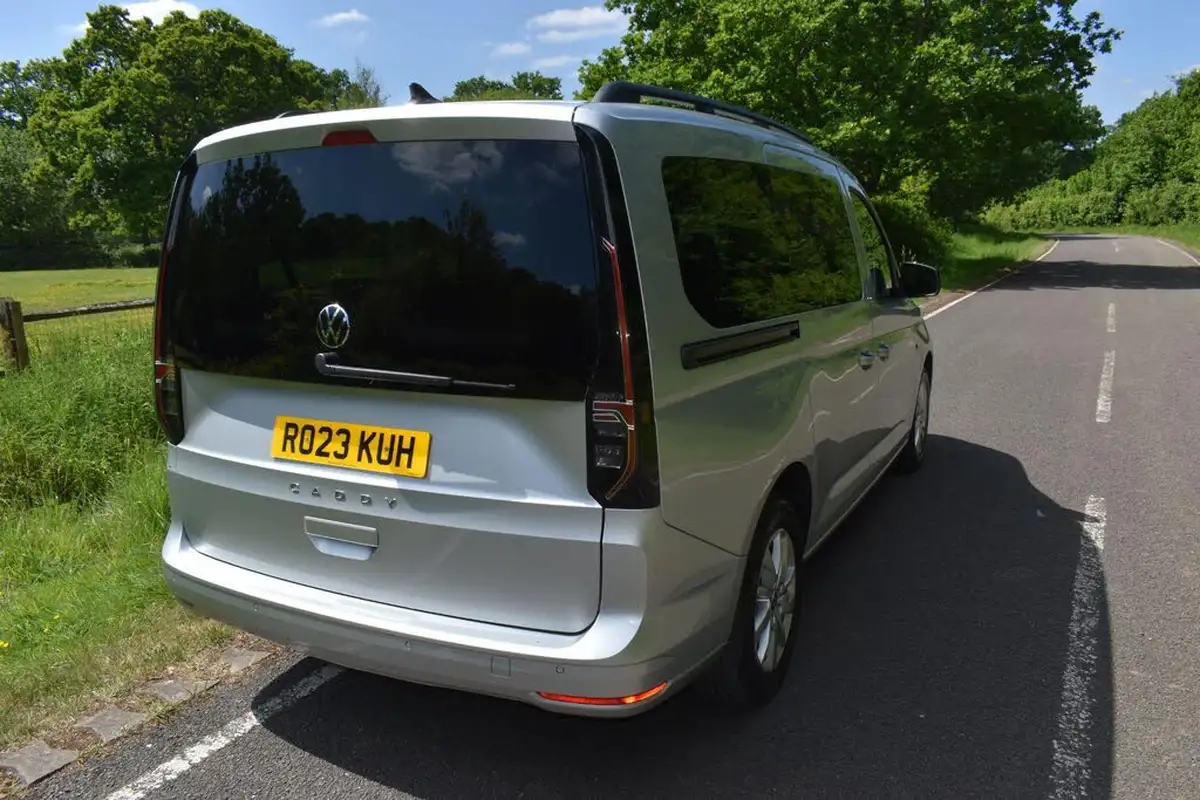2023-volkswagen-caddy-20tdi-maxi-life-122ps-dsg-big-6