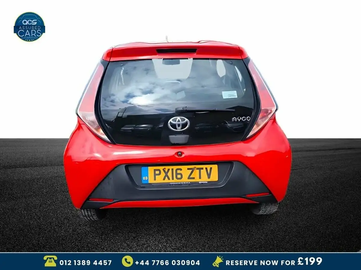 2016-toyota-aygo-10-vvt-i-x-play-68bhp-5d-x-shift-big-10