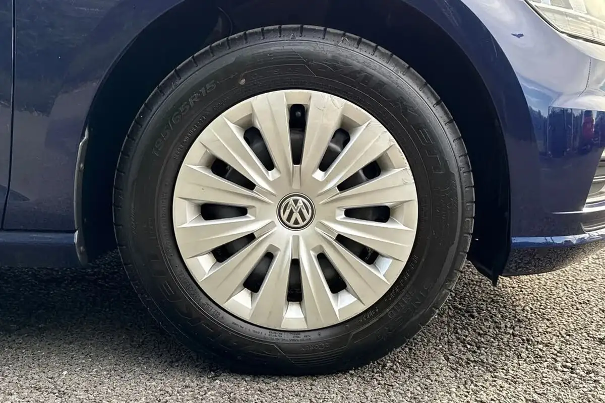 2017-volkswagen-golf-14-tsi-ss-estate-5d-dsg-big-8